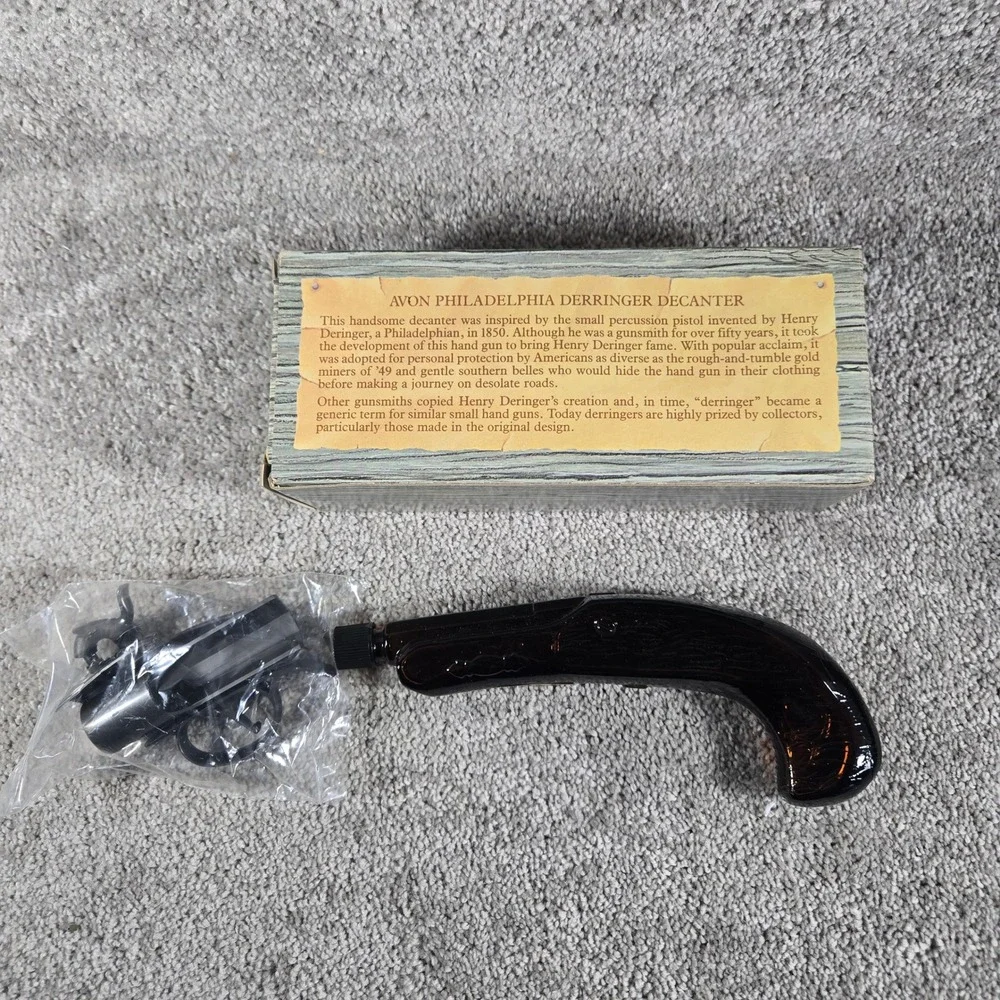 Avon Philadelphia Derringer Decanter‎ Amber Glass After Shave Vintage Mens 3oz